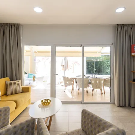 Club Playa Apartahotel Amadores