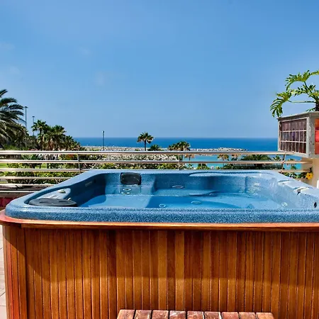 Club Playa Amadores