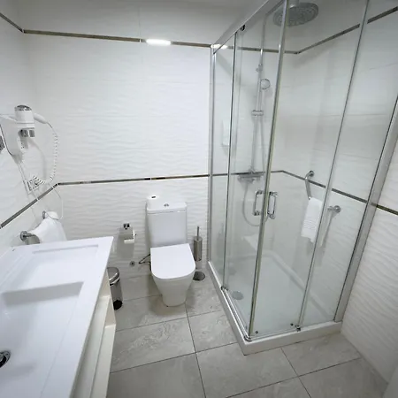 Club Playa Aparthotel 3*